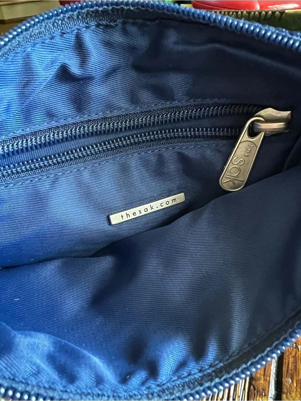 Sak essential cosmetic bag